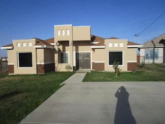 1998 Sueno Cir, Eagle Pass, TX 78852