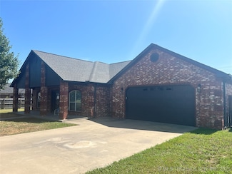 6910 S 1st St W, Muskogee, OK 74401