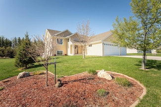 1500 Jasmine Dr, Alexandria, MN 56308