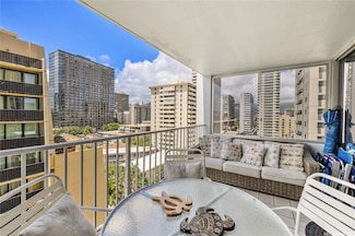 2427 Kuhio Ave Unit 1006, Honolulu, HI 96815