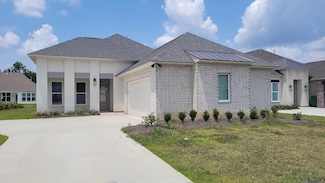 9581 S Creek Dr, Denham Springs, LA 70726