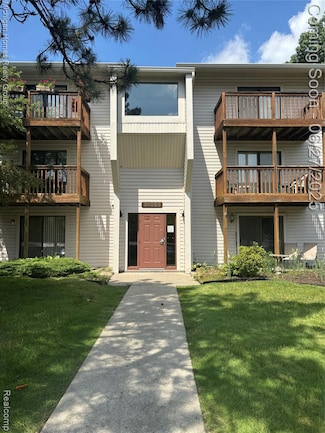 30028 W 12 Mile Rd, Farmington Hills, MI 48334