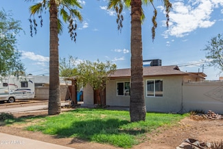 2011 W Cypress St, Phoenix, AZ 85009