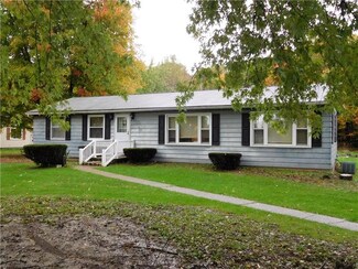 52 Court St, Mercer, PA 16137