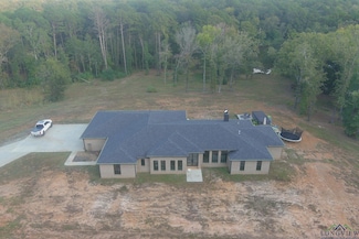 2401 S Williams St, Atlanta, TX 75551