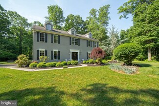 1559 Chestnut Ridge Rd, Upper Black Eddy, PA 18972