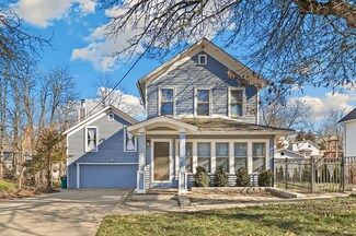 711 Walnut St, Lemont, IL 60439