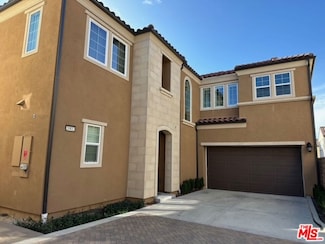 20812 Bur Oak Cir, Los Angeles, CA 91326