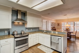 429 Fenwick Dr, San Antonio, TX 78239