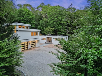 99 High Ridge Rd, Pound Ridge, NY 10576