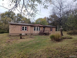 9123 Woodland Trail Dr, Dittmer, MO 63023