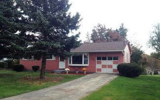 123 Maplewood Dr, Butler, PA 16001