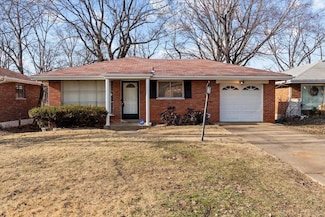 8825 Cherrywood Ln, Saint Louis, MO 63136