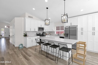 665 W Minton Dr, Tempe, AZ 85282