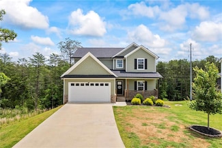 6422 Woodland Station Dr, Lula, GA 30554