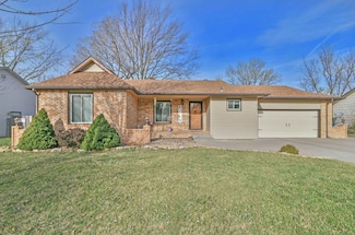 1625 N Skyview St, Wichita, KS 67212
