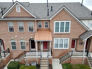 20100 Rodeo Ct Unit 119, Southfield, MI 48075