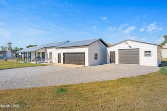 410 W 4th St, Lynn Haven, FL 32444