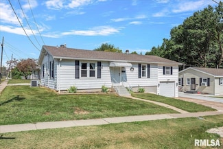 424 W Perry St, Pittsfield, IL 62363