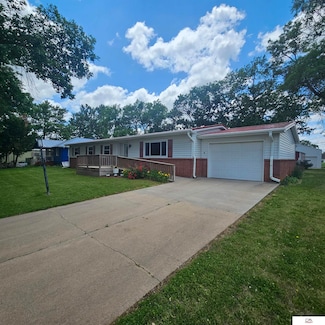 819 L St, Fairbury, NE 68352