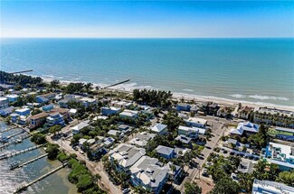 112 4th St S Unit 2, Bradenton Beach, FL 34217