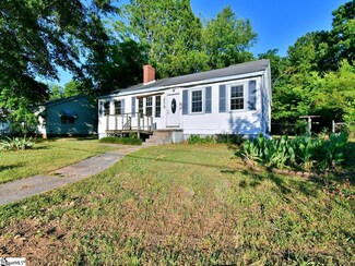 208 Shands St, Clinton, SC 29325