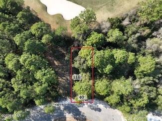 156 Skimmer Dr, Carrabelle, FL 32322