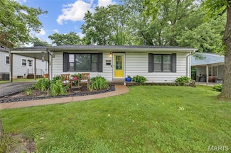 169 W Kirkham Ave, Saint Louis, MO 63119