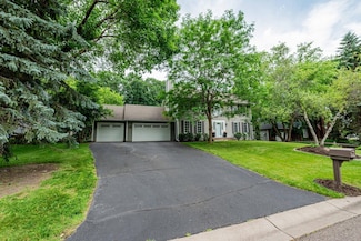 4810 Juneau Ln N, Plymouth, MN 55446