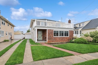 106 Maple Blvd, Long Beach, NY 11561