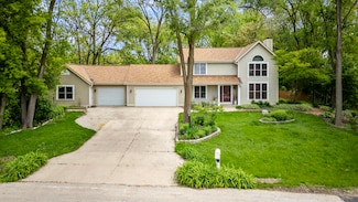 W175S7110 Lake Dr, Muskego, WI 53150
