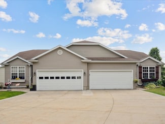 929 Willow Ln Unit A, Lisbon, IA 52253