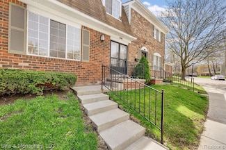 1921 Wickham St, Royal Oak, MI 48073