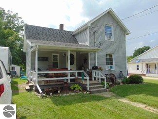 519 N Jeffery Ave, Ithaca, MI 48847
