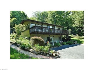 8060 Dogwood Dr SW Unit 16E, Sherrodsville, OH 44675