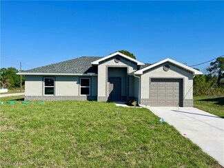 3112 44th St W, Lehigh Acres, FL 33971