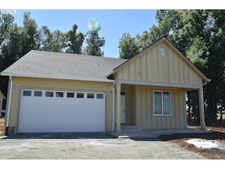 871 Oakleaf Way, Silverton, OR 97381