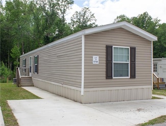 8760 Smithfield Apts Ln Unit L-18, Smithfield, VA 23430