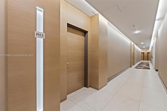 17301 Biscayne Blvd Unit PH-5, Aventura, FL 33160