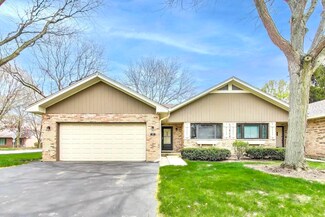 37 Chelsea St, Bloomingdale, IL 60108