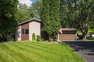 19025 Dodge St NW, Elk River, MN 55330
