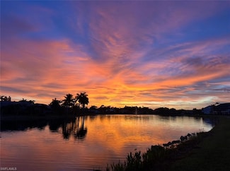 613 Squire Cir Unit 202, Naples, FL 34104