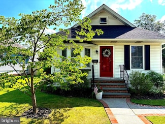 140 S Davis Ave, Audubon, NJ 08106