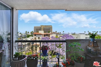 321 N Oakhurst Dr Unit 606, Beverly Hills, CA 90210
