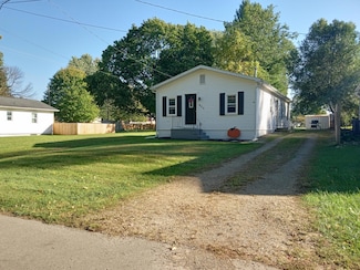 823 Helena Ave, Jackson, MI 49203
