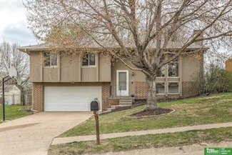 5817 N 127th St, Omaha, NE 68164