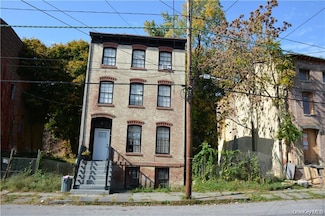 82 Lander St, Newburgh, NY 12550