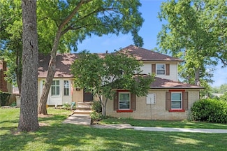10300 W 48th St, Shawnee, KS 66203
