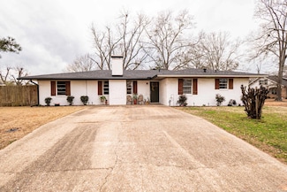 224 N Elm St, Junction City, AR 71749