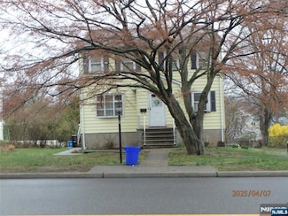 106 Jefferson Ave, Cresskill, NJ 07626